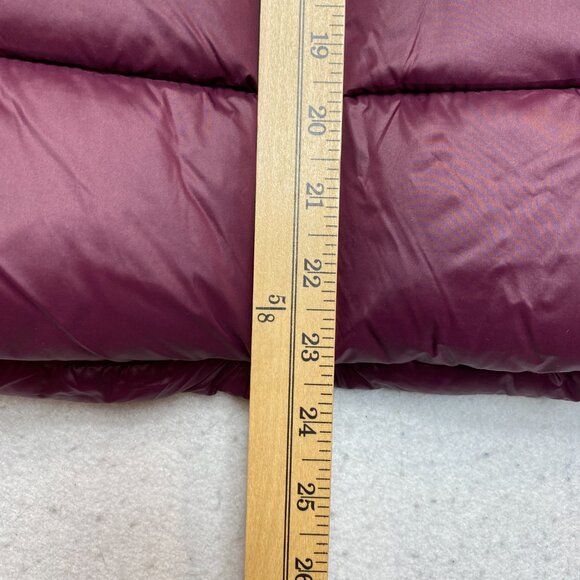 Old Navy Puffer Vest Womens S Wine Full Zip Windbreaker Jacket NWT - Picture 7 of 7